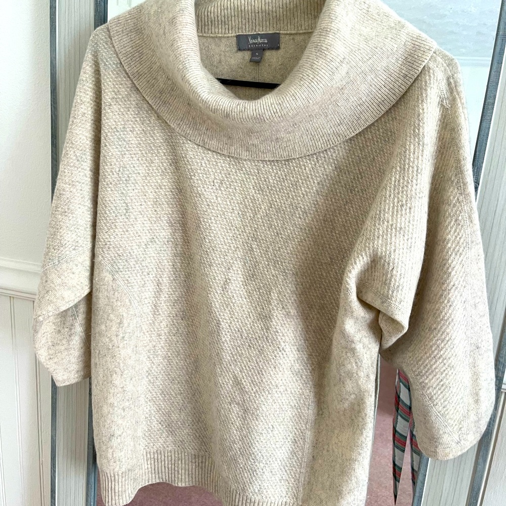 Neiman Marcus Cashmere Short Sleeve Sweater size small